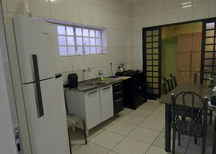 Vila: Casa térrea no centro ideal para famílias e trabalho